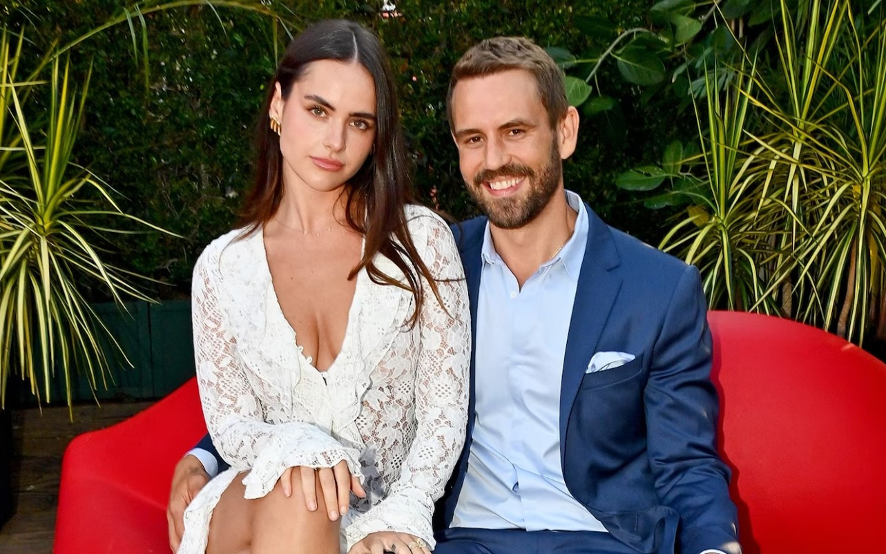 3 Ways Nick Viall & Natalie Joy’s 18-Year Age Gap Shapes Netflix’s ‘Age of Attraction’